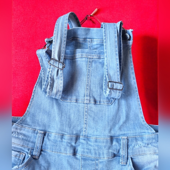 Wax Jean Distressed Bib Style Light Wash Denim Overalls ✨️ - Picture 10 of 11